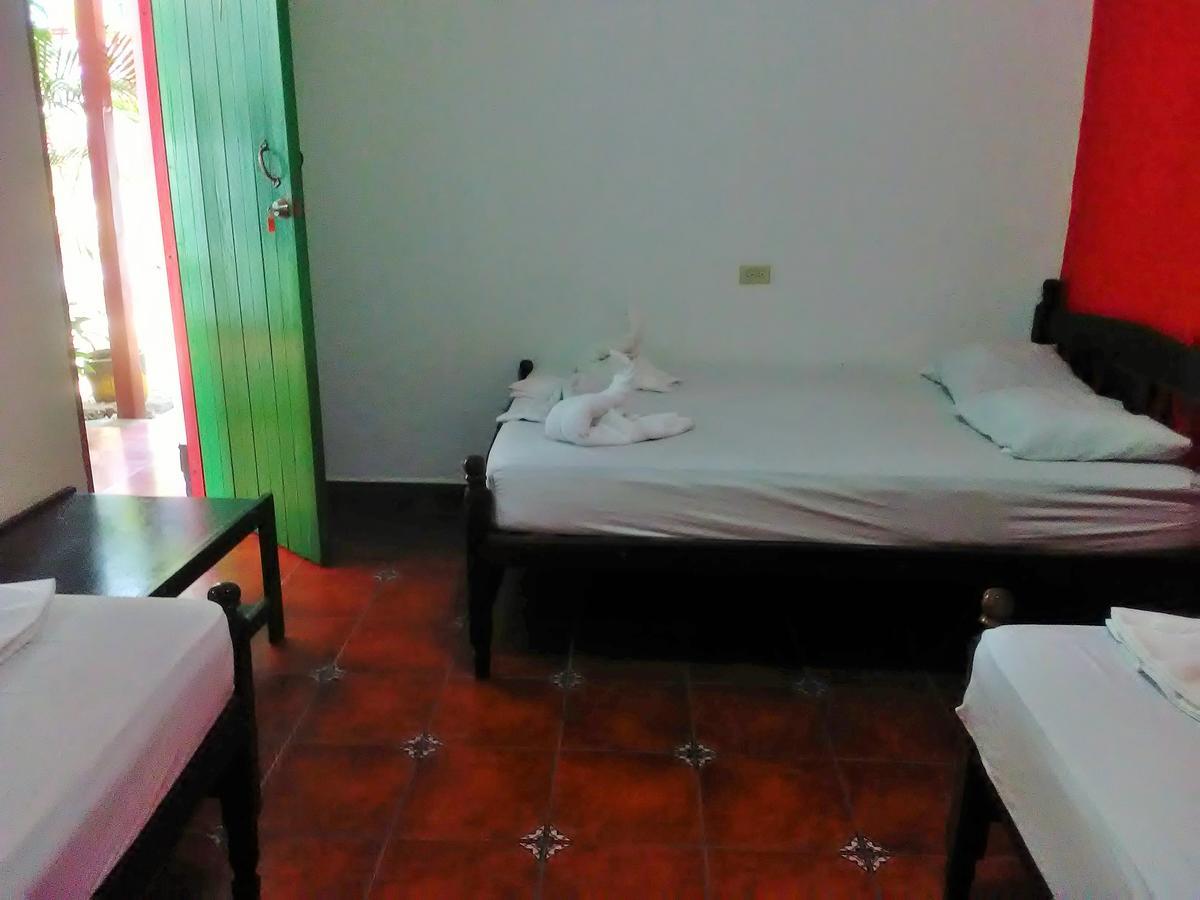 Hostal Casa Ivana León Eksteriør billede
