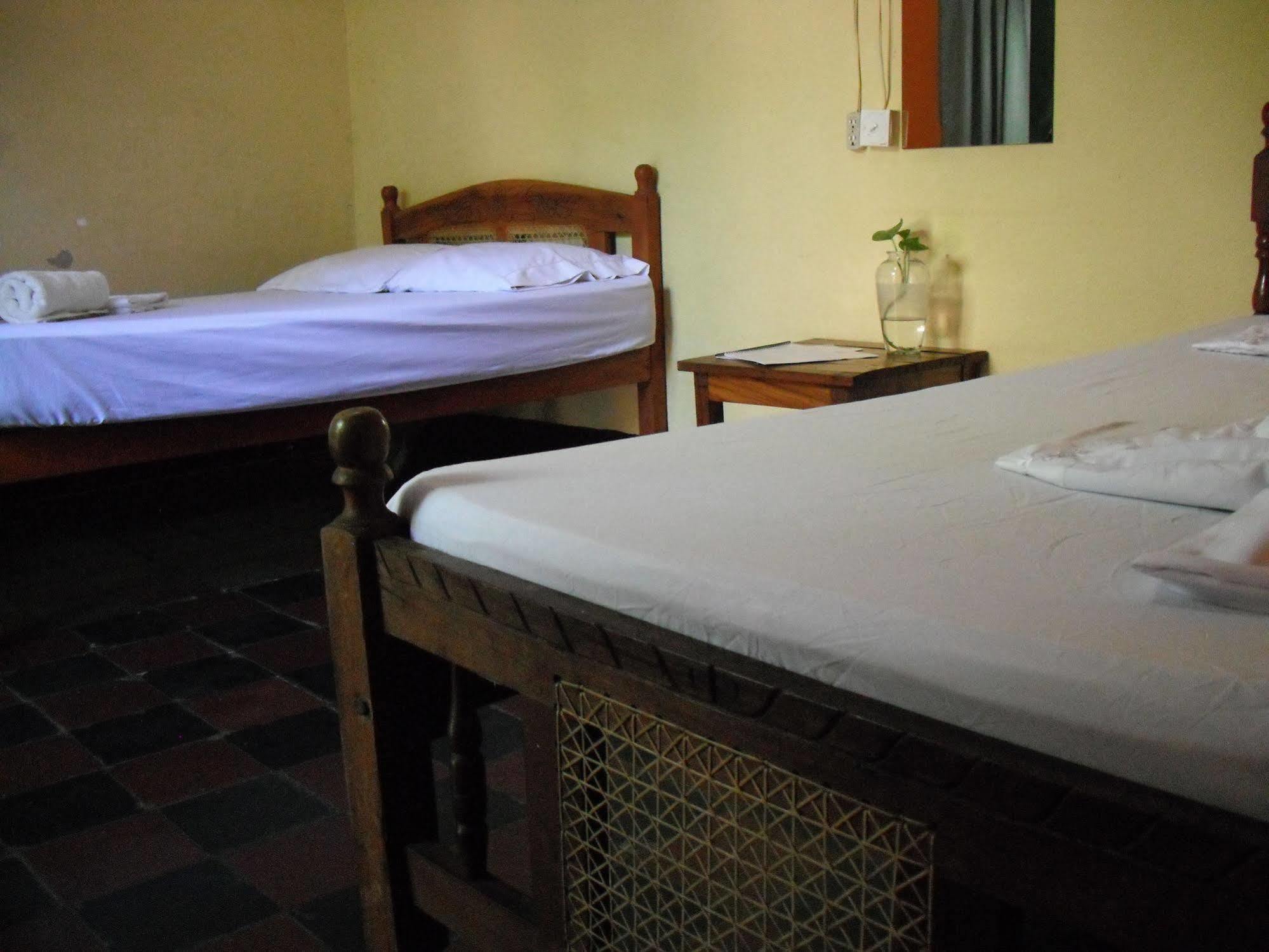 Hostal Casa Ivana León Eksteriør billede