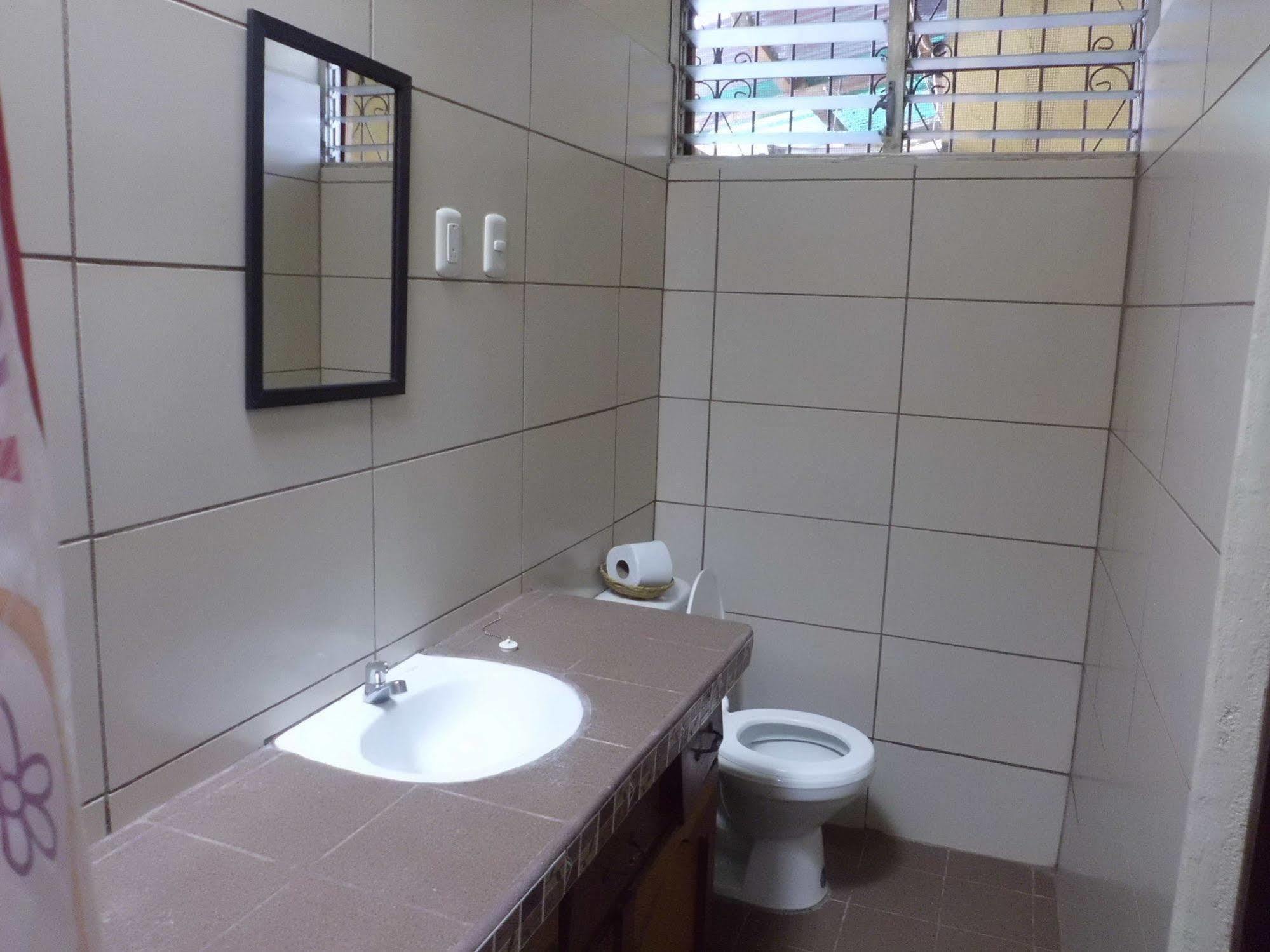 Hostal Casa Ivana León Eksteriør billede