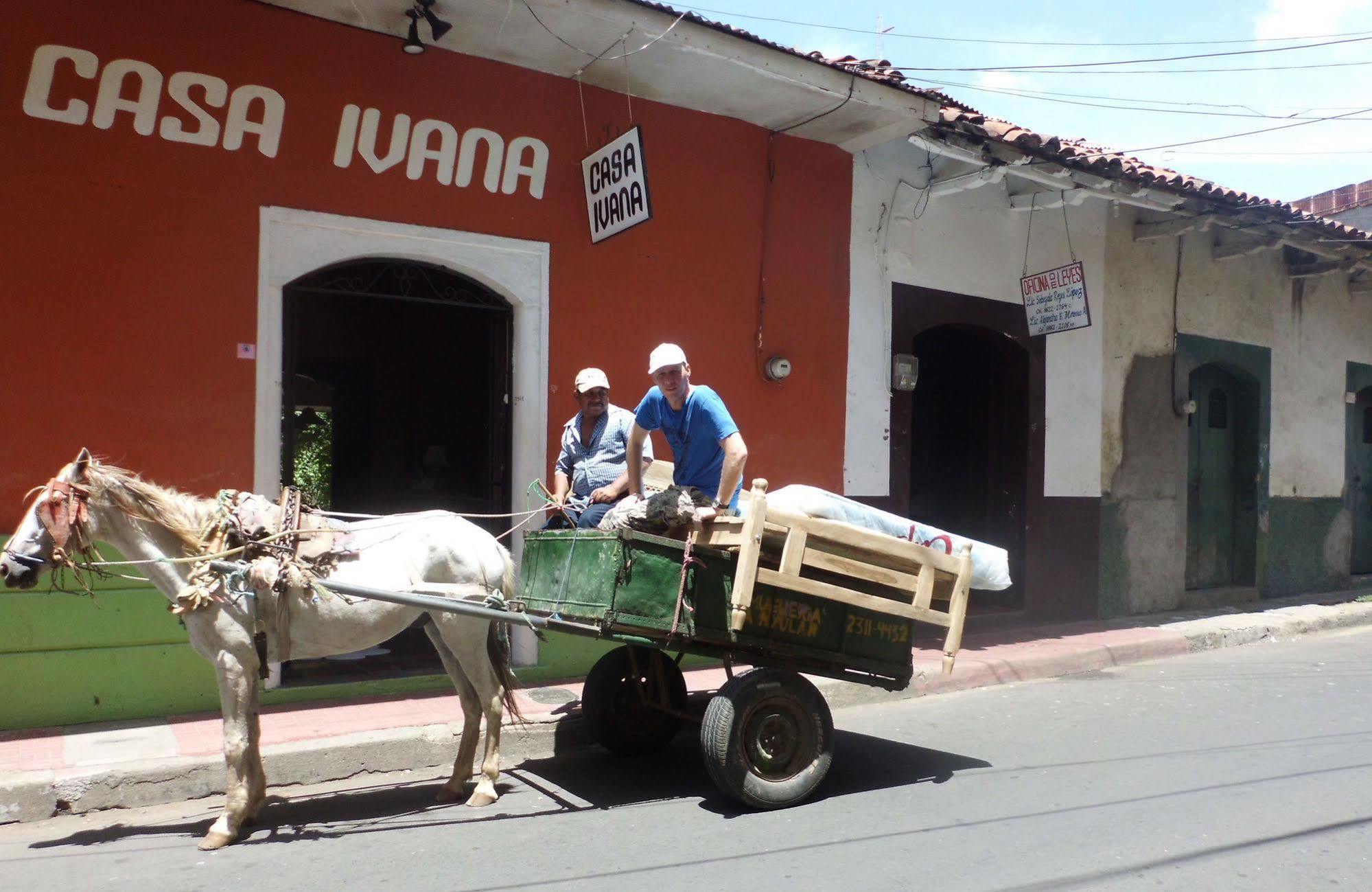 Hostal Casa Ivana León Eksteriør billede